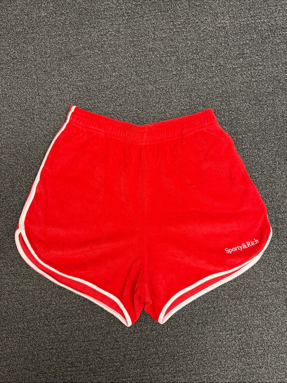 Sporty & Rich Serif Logo Terry Short in Bright Red/White